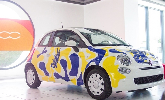 Une Fiat 500 customisée «SimplementHappy» Une Fiat 500 customisée «SimplementHappy»