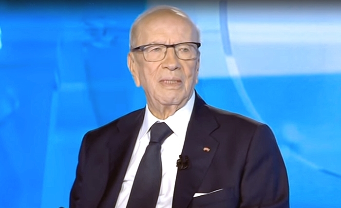 Extraits de l'interview du chef de l'Etat à El Hiwar Ettounissi : Chahed doit solliciter la confiance du parlement Extraits de l'interview du chef de l'Etat à El Hiwar Ettounissi : Chahed doit solliciter la confiance du parlement