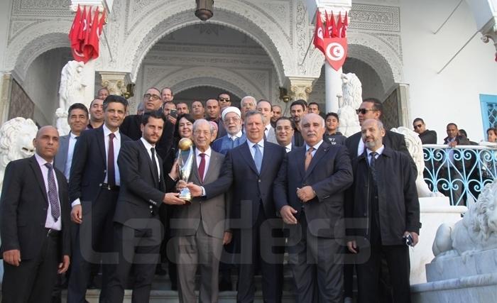 Le trophée de l’Espérance en visite au Bardo (Album Photos et Vidéo) Le trophée de l’Espérance en visite au Bardo (Album Photos et Vidéo)