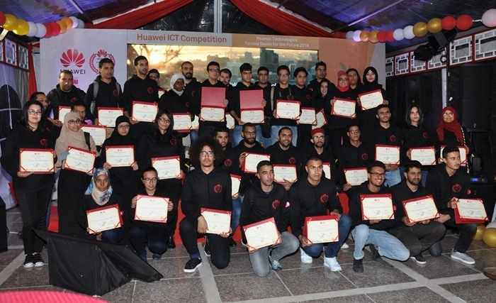 Des jeunes talents tunisiens primés lors de la remise des diplômes du programme «Tunisian Seeds for the Future» & du programme « Huawei ICT academy »