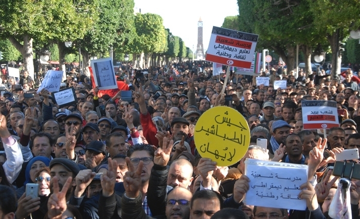 Manifestation des professeurs : les journalistes pris pour cibles Manifestation des professeurs : les journalistes pris pour cibles