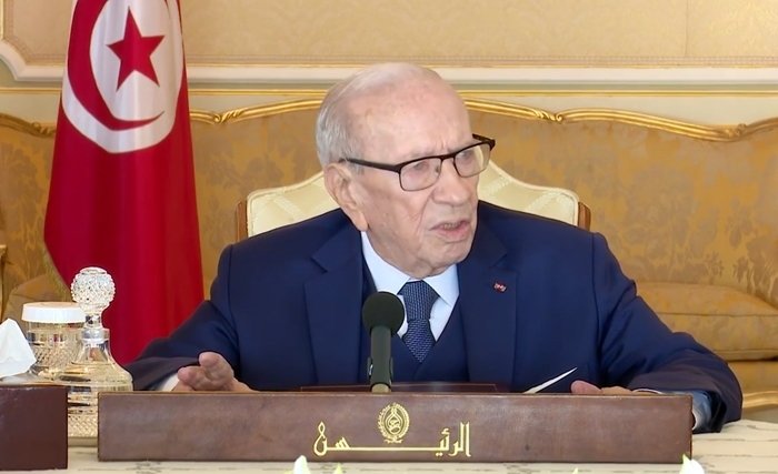 Caïd Essebsi : il est impératif de trouver des solutions à la crise
