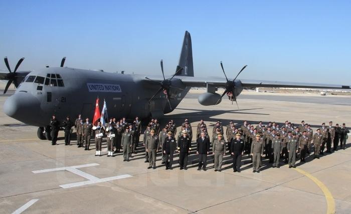 En grande première : Une unité militaire aérienne tunisienne en mission de paix à l’étranger (Photo - Vidéo) En grande première : Une unité militaire aérienne tunisienne en mission de paix à l’étranger (Photo - Vidéo)