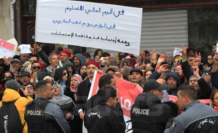 Boycott des examens : la société civile se mobilise (Album Photos) Boycott des examens : la société civile se mobilise (Album Photos)