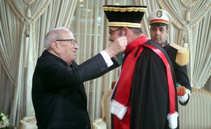  Pourquoi Béji Caïd Essebsi a décoré cinq hauts magistrats? 