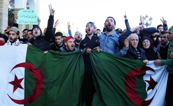 Algérie : Un soutien Tunisien très fraternel Algérie : Un soutien Tunisien très fraternel