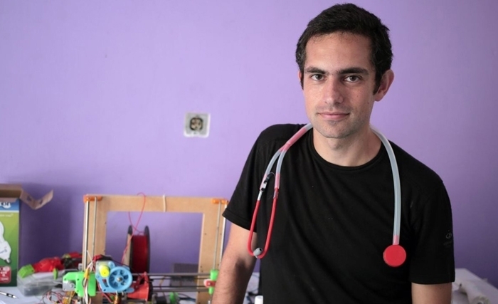 « Soigner sous le feu a gaza »: Le Dr Tarek Loubani, héros de la cause palestinienne est a Tunis « Soigner sous le feu a gaza »: Le Dr Tarek Loubani, héros de la cause palestinienne est a Tunis