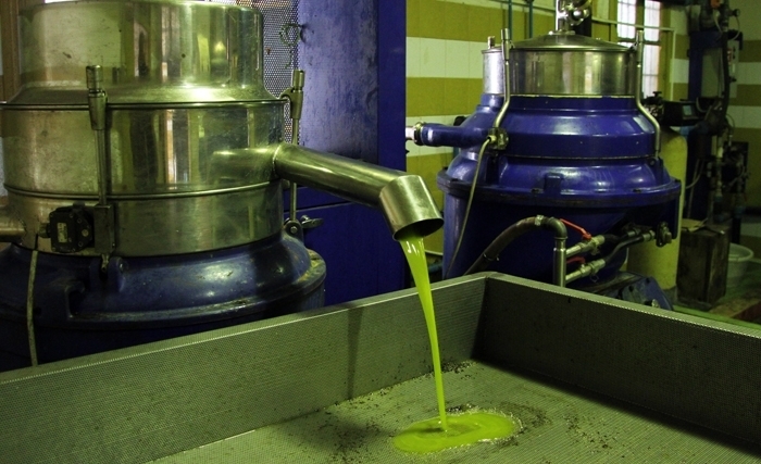 A partir de vendredi : De l'huile d'olive extra vierge à 7,800 dinars le litre A partir de vendredi : De l'huile d'olive extra vierge à 7,800 dinars le litre