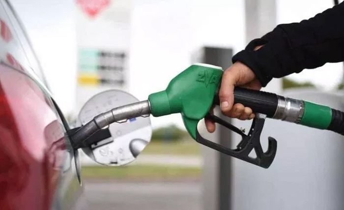 Augmentation des tarifs des tarifs du carburant : les professionnels du transport se rebiffent Augmentation des tarifs des tarifs du carburant : les professionnels du transport se rebiffent