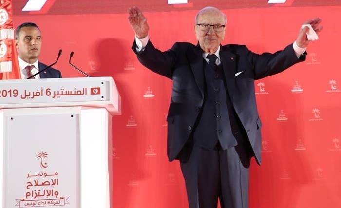 Au congrès de Nidaa, Caïd Essebsi propose "la paix des braves" à Chahed Au congrès de Nidaa, Caïd Essebsi propose "la paix des braves" à Chahed