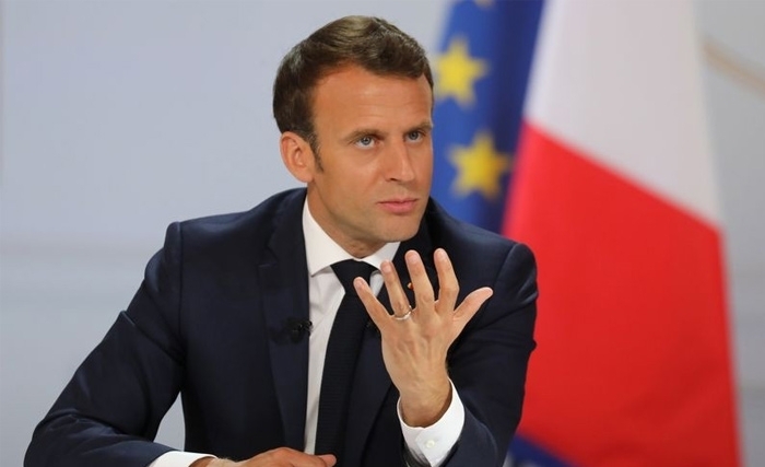 Macron dénonce «l'islam politique qui veut faire sécession  avec notre République»