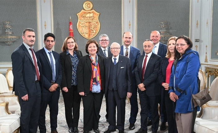 Caïd Essebsi recevant des chercheurs tunisiens en Tics et AI : « Grâce à cette jeunesse ambitieuse et exigeante, la Tunisie s’en sortira ! » Caïd Essebsi recevant des chercheurs tunisiens en Tics et AI : « Grâce à cette jeunesse ambitieuse et exigeante, la Tunisie s’en sortira ! »