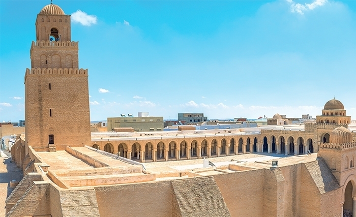 Deux monuments millénaires: Les Grandes mosquées de Kairouan et Tunis Deux monuments millénaires: Les Grandes mosquées de Kairouan et Tunis