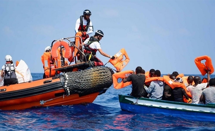 Un premier groupe de rescapés en mer suite aux incidents du 10 et 11 Mai ont pu rentrer dans leurs pays d’origine avec le soutien de l’OIM Un premier groupe de rescapés en mer suite aux incidents du 10 et 11 Mai ont pu rentrer dans leurs pays d’origine avec le soutien de l’OIM
