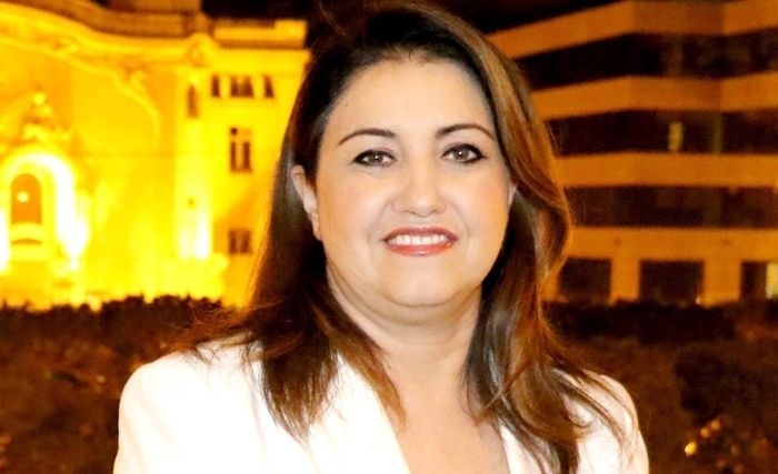 Sonia Mbarek sélectionnée par le prestigieux collegium de Lyon en tant que chercheure enseignante de sciences politiques Sonia Mbarek sélectionnée par le prestigieux collegium de Lyon en tant que chercheure enseignante de sciences politiques