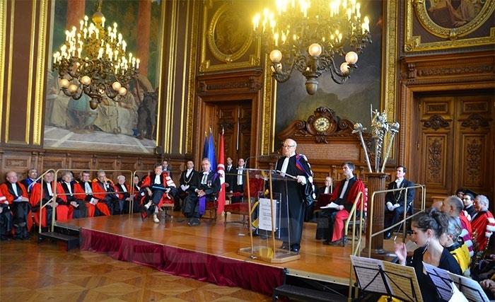 Document : L’hommage de la Sorbonne à Béji Caïd Essebsi Document : L’hommage de la Sorbonne à Béji Caïd Essebsi