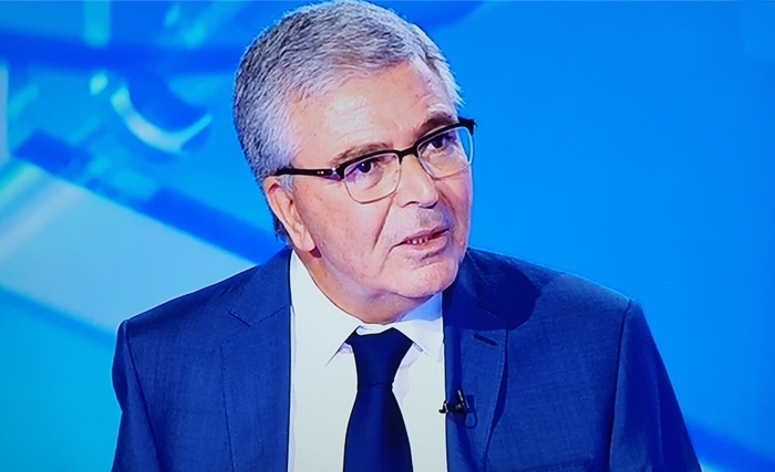 Abdelkarim Zbidi : « Oui, je peux être un Politique, mais pas n’importe lequel » Abdelkarim Zbidi : « Oui, je peux être un Politique, mais pas n’importe lequel »