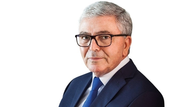 Abdelkarim Zebidi: pourquoi j'ai accepté de me présenter aux élections présidentielles Abdelkarim Zebidi: pourquoi j'ai accepté de me présenter aux élections présidentielles
