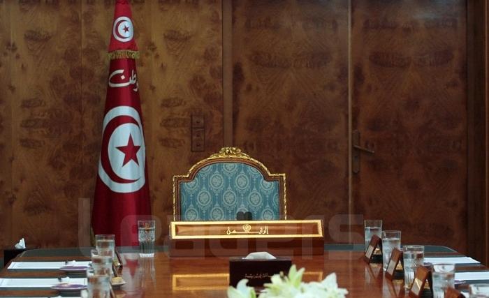 Appel solennel du Cercle Kheireddine aux candidats républicains aux élections présidentielles pour leur désistement au profit du candidatfédérateur le mieux placé Appel solennel du Cercle Kheireddine aux candidats républicains aux élections présidentielles pour leur désistement au profit du candidatfédérateur le mieux placé