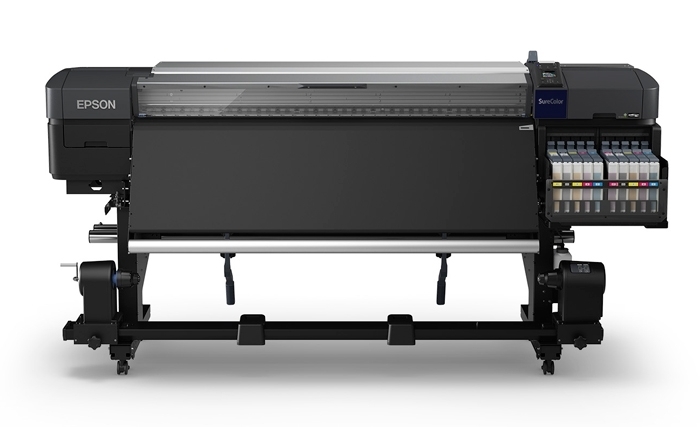 Epson dévoile ses premières imprimantes textiles à sublimation et encre fluorescente Epson dévoile ses premières imprimantes textiles à sublimation et encre fluorescente