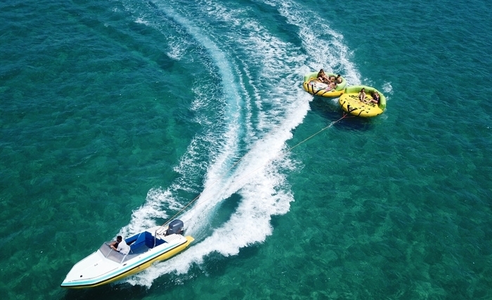 Le poids socioéconomique du tourisme tunisien Le poids socioéconomique du tourisme tunisien