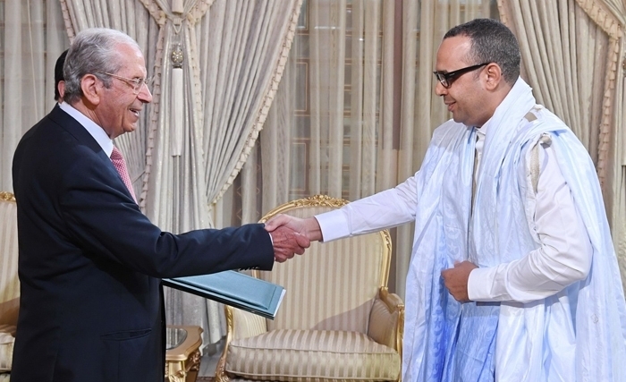 Mohamed Ennaceur reçoit le lettres de créance de 5 ambassadeurs Mohamed Ennaceur reçoit le lettres de créance de 5 ambassadeurs