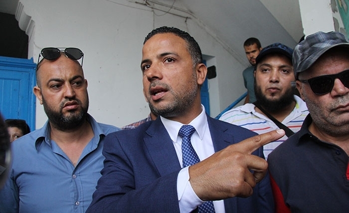 Seifeddine Makhlouf, votant à Beb Jedid, en leader de la Coalition pour la Dignité (Album photos) Seifeddine Makhlouf, votant à Beb Jedid, en leader de la Coalition pour la Dignité (Album photos)