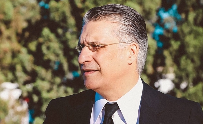 Nabil Karoui dément les rumeurs de son retrait de la course à la présidentielle et exige «de bénéficier du principe d'égalité des chances avec son adversaire» Nabil Karoui dément les rumeurs de son retrait de la course à la présidentielle et exige «de bénéficier du principe d'égalité des chances avec son adversaire»
