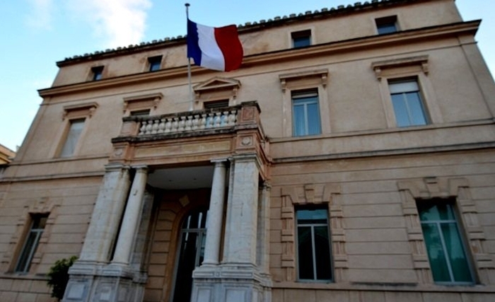 L'ambassade de France dément les «rumeurs malveillantes» concernant l'ambassadeur de france et dénonce le piratage de la page officielle de l'IFT 