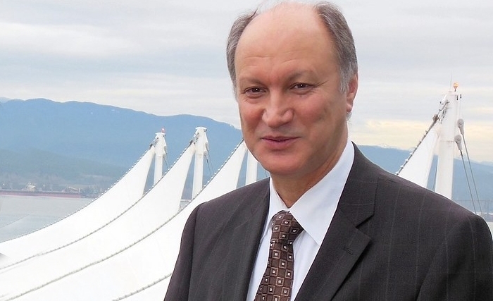Riadh Essid: Directeur général Amériques, Asie, Océanie Riadh Essid: Directeur général Amériques, Asie, Océanie