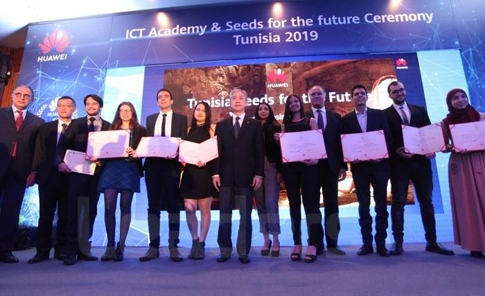 Les étudiants en TIC récompensés lors de la remise de diplômes «Huawei Seeds for the Future» et «Huawei ICT Academy» 2019