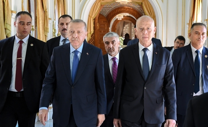 La visite d'Erdogan :  la classe politique s'inquiète, la présidence rassure