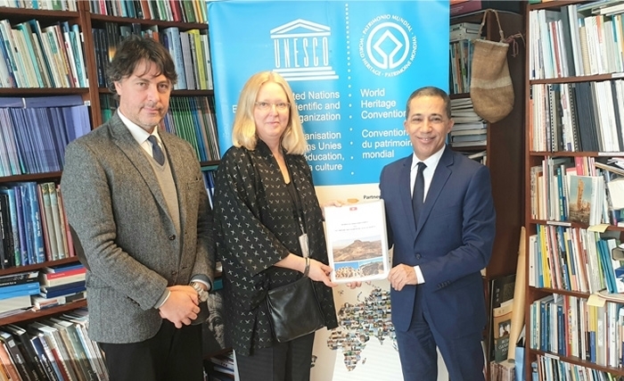 L' Habitat Troglodytique et les Ksour du sud Tunisien sur la liste indicative de l'UNESCO L' Habitat Troglodytique et les Ksour du sud Tunisien sur la liste indicative de l'UNESCO