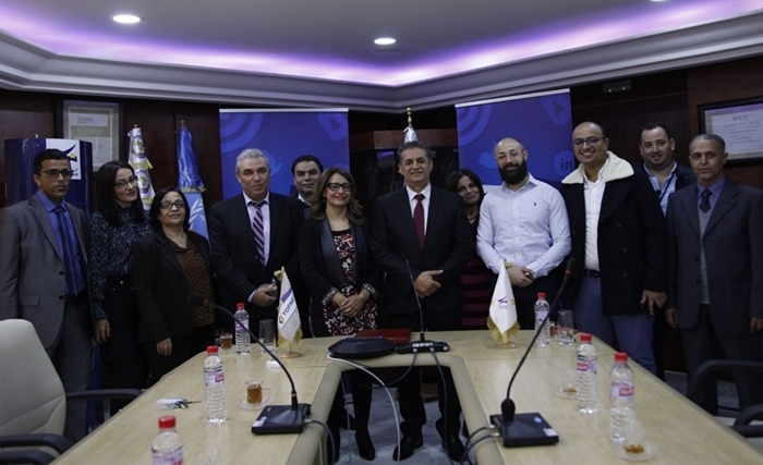 TOPNET signe un partenariat stratégique avec La Poste Tunisienne TOPNET signe un partenariat stratégique avec La Poste Tunisienne