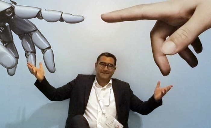 Penser en rupture c'est aussi agir et comprendre les opportunités qu'offrent les technologies Penser en rupture c'est aussi agir et comprendre les opportunités qu'offrent les technologies