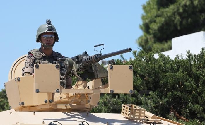 Le 64e anniversaire de l'armée tunisienne : Un rempart contre les agressions extérieures et une école de civisme Le 64e anniversaire de l'armée tunisienne : Un rempart contre les agressions extérieures et une école de civisme