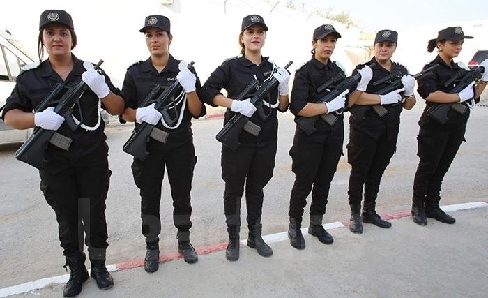 Ces femmes tunisiennes, tireuses d’élite, qui sécurisent les prisons