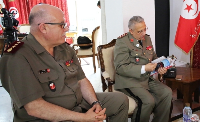 Drame de l’ascenseur de Jendouba : top-limogeages en série et l’armée requise pour auditer la maintenance et la sécurité dans les hôpitaux Drame de l’ascenseur de Jendouba : top-limogeages en série et l’armée requise pour auditer la maintenance et la sécurité dans les hôpitaux