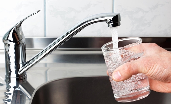 Tunisie: Doit-on arrêter de boire l’eau du robinet ? Tunisie: Doit-on arrêter de boire l’eau du robinet ?