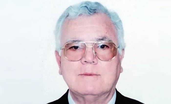 Hommage à Dr Abdelkader Hassani: Un père de la médecine vétérinaire en Tunisie Hommage à Dr Abdelkader Hassani: Un père de la médecine vétérinaire en Tunisie