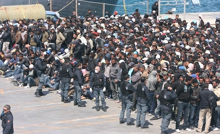 Lamorgese et Johansson, ce mercredi à Tunis : L’Italie et l’UE pressent Tunis de renforcer la lutte contre la migration clandestine, sauf que... Lamorgese et Johansson, ce mercredi à Tunis : L’Italie et l’UE pressent Tunis de renforcer la lutte contre la migration clandestine, sauf que...