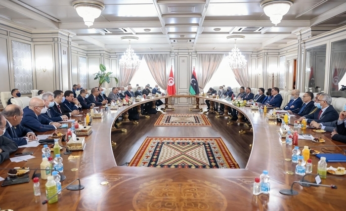 La Libye, disposée à partager avec la Tunisie une partie de ses doses de vaccins anti-covid
La Libye, disposée à partager avec la Tunisie une partie de ses doses de vaccins anti-covid