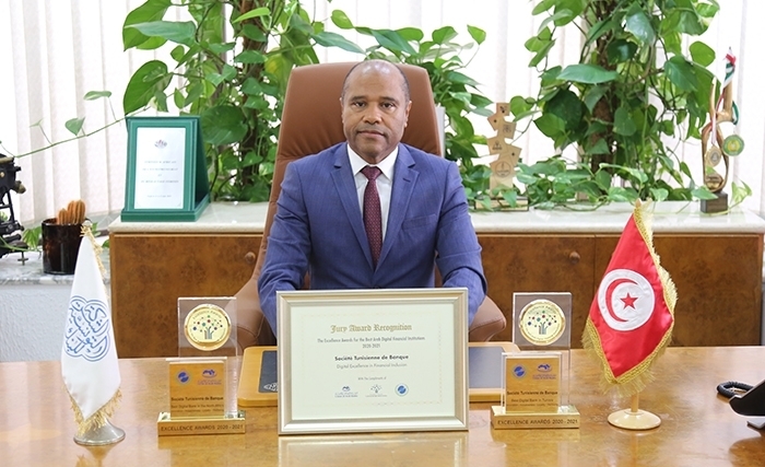La STB meilleure banque en Tunisie et en Afrique du Nord primée par l’Union Arabe des Banques La STB meilleure banque en Tunisie et en Afrique du Nord primée par l’Union Arabe des Banques