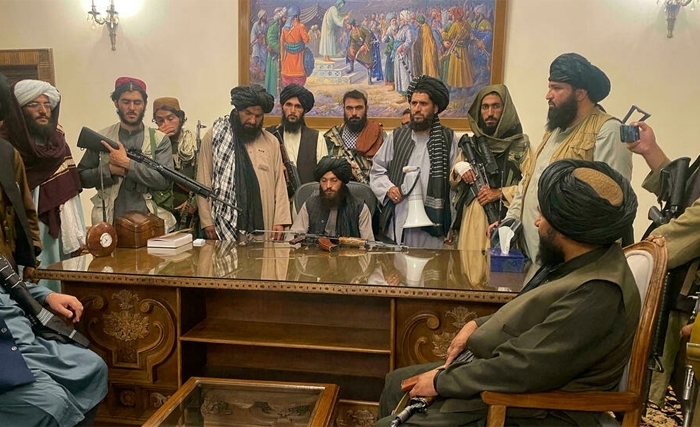 Les Talibans : la résurrection Les Talibans : la résurrection