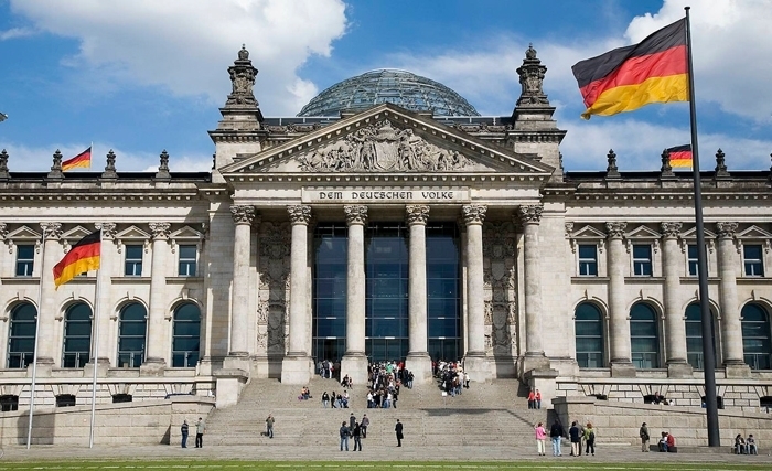 Introduction à la constitution allemande: Un régime parlementaire sans crise  