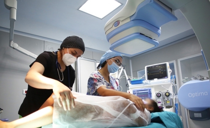 Hôpital la Rabta de Tunis: Première intervention percutanée à la nouvelle salle de cathétérisme au service de cardiologie pédiatrique Hôpital la Rabta de Tunis: Première intervention percutanée à la nouvelle salle de cathétérisme au service de cardiologie pédiatrique