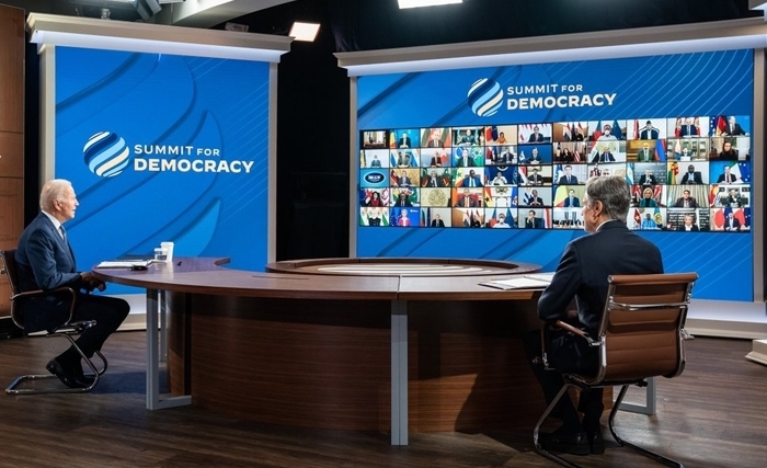 Un sommet pour la démocratie ? Un sommet pour la démocratie ?