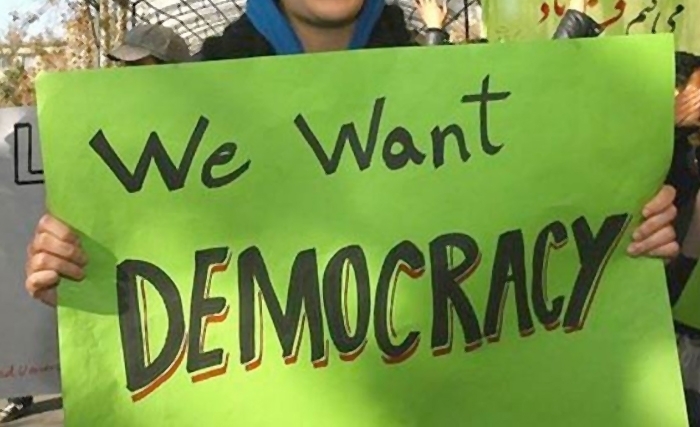 Le désenchantement démocratique : un nouveau miracle Le désenchantement démocratique : un nouveau miracle