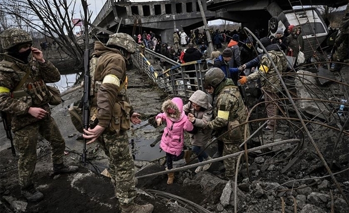 La guerre en Ukraine et nous La guerre en Ukraine et nous