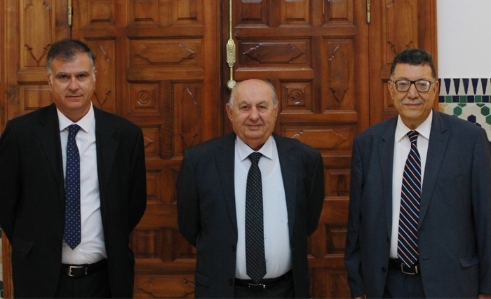 Dialogue national sur la Constitution : Sadok Belaid a remis le « devoir » (Album photos) Dialogue national sur la Constitution : Sadok Belaid a remis le « devoir » (Album photos)
